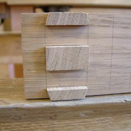 Assemblage en queue d'arronde et tenon mortaise