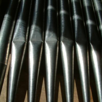 Tuyaux avec des bouches non ouvertes